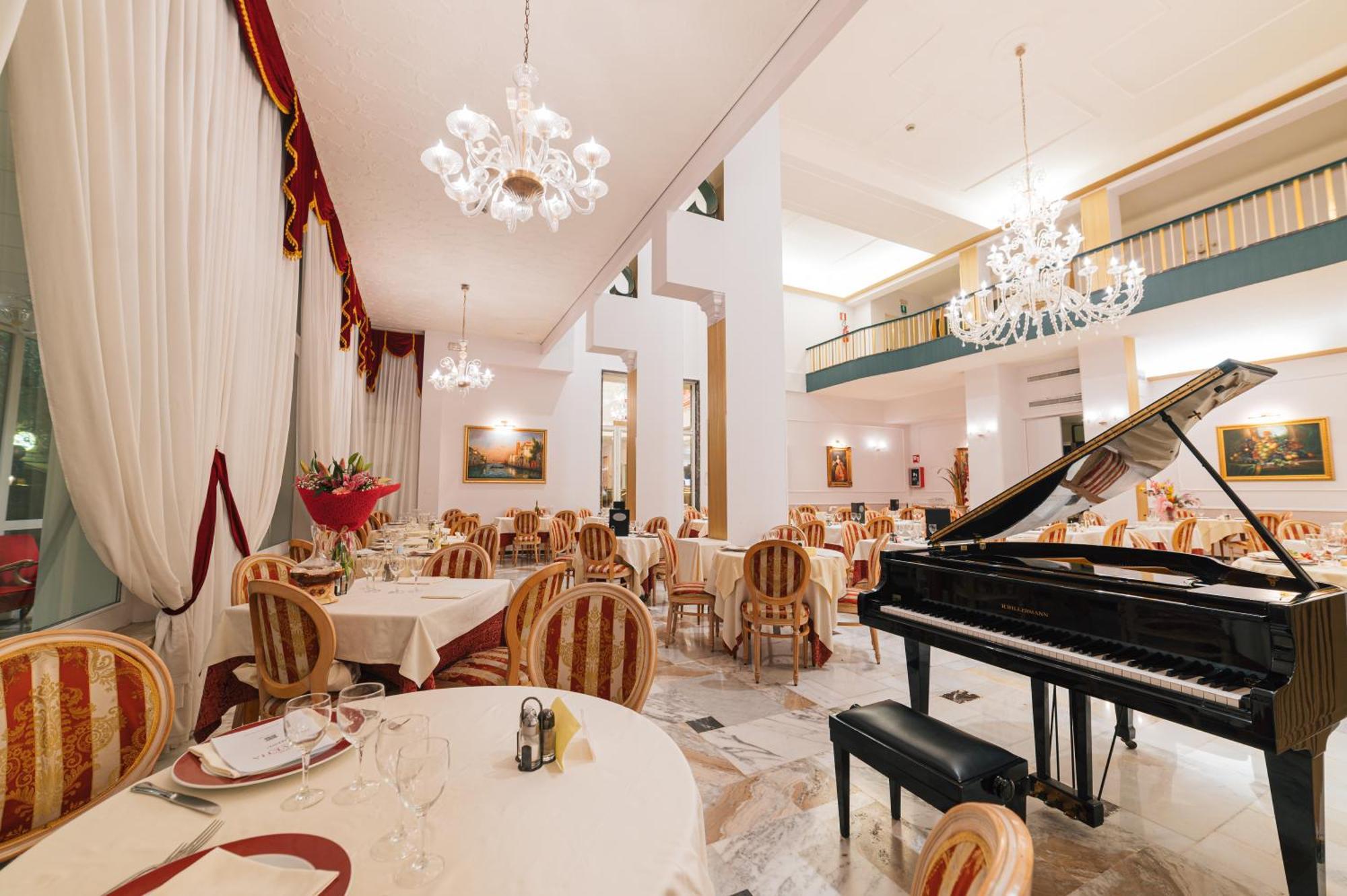 Hotel Terme Helvetia Abano Terme Esterno foto
