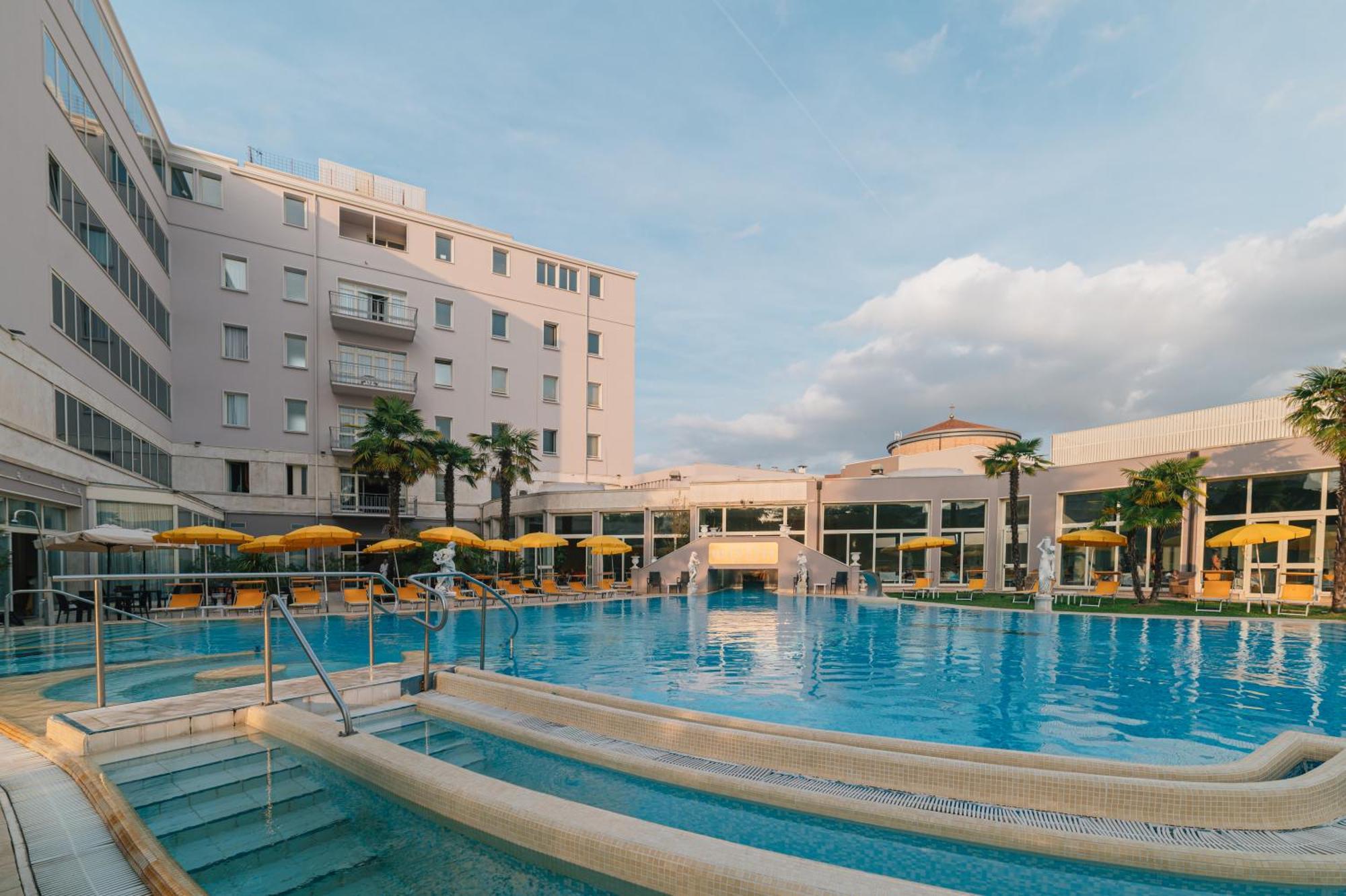 Hotel Terme Helvetia Abano Terme Esterno foto