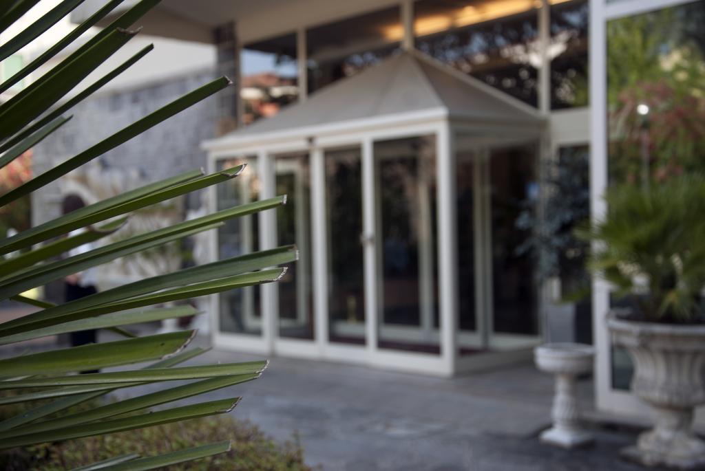 Hotel Terme Helvetia Abano Terme Esterno foto