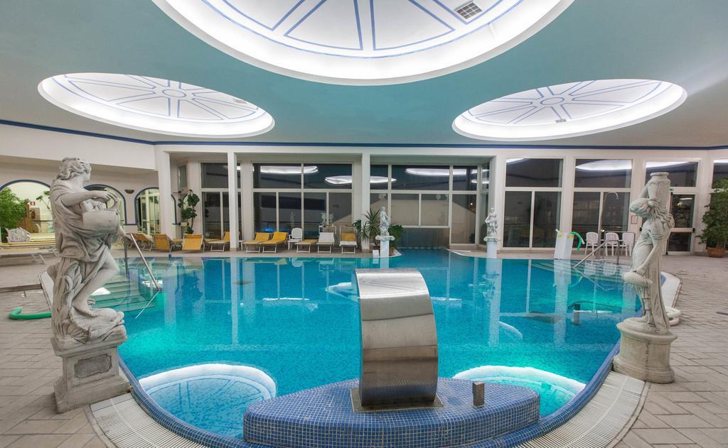 Hotel Terme Helvetia Abano Terme Esterno foto